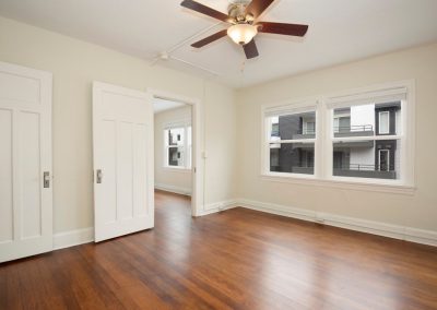 Carolina Court Living room